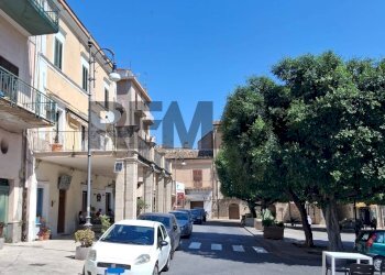 Edificio all\'aperto - Commercial Premises piazza Cavour
27, Favara - photo 17