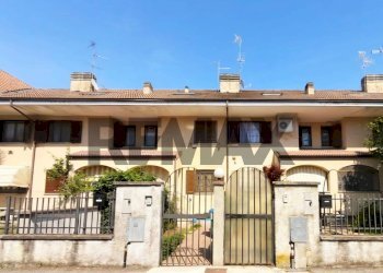 Edificio all\'aperto - Villa a Schiera VIA ROMA
 
7/N, Mediglia - foto 1
