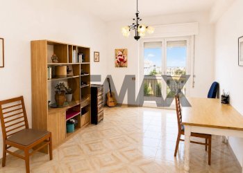 Sala da pranzo - Villa via san cusumano
 
36, Erice - photo 8