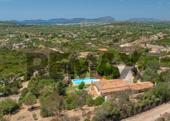 Vista delle montagne - Villa Regione Carrabuffas
 
snc, Alghero - foto 15