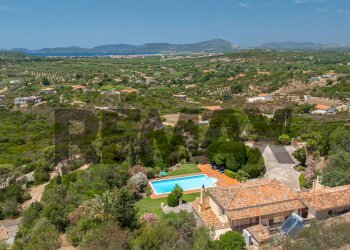 Vista delle montagne - Villa Regione Carrabuffas
 
snc, Alghero - foto 17