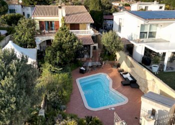 Piscina - Casa semi indipendente Via Eolie
45A, Quartu Sant'Elena - foto 6