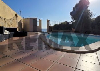 Piscina - Casa semi indipendente Via Eolie
45A, Quartu Sant'Elena - foto 9