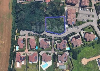 Foto 1 - Terreno agricolo Via Maroncelli
 
4, Bernareggio - foto 1