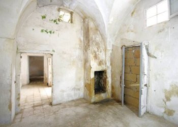 Stanza non arredata - Casa indipendente via San Lorenzo, Matino - foto 5