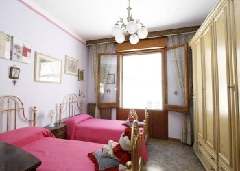 Camera da letto - Casa indipendente via Giacomo Leopardi, Parabita - foto 26