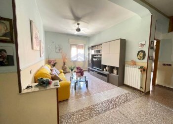 Foto 1 - Four-room apartment via dogana, Torre Annunziata - photo 1
