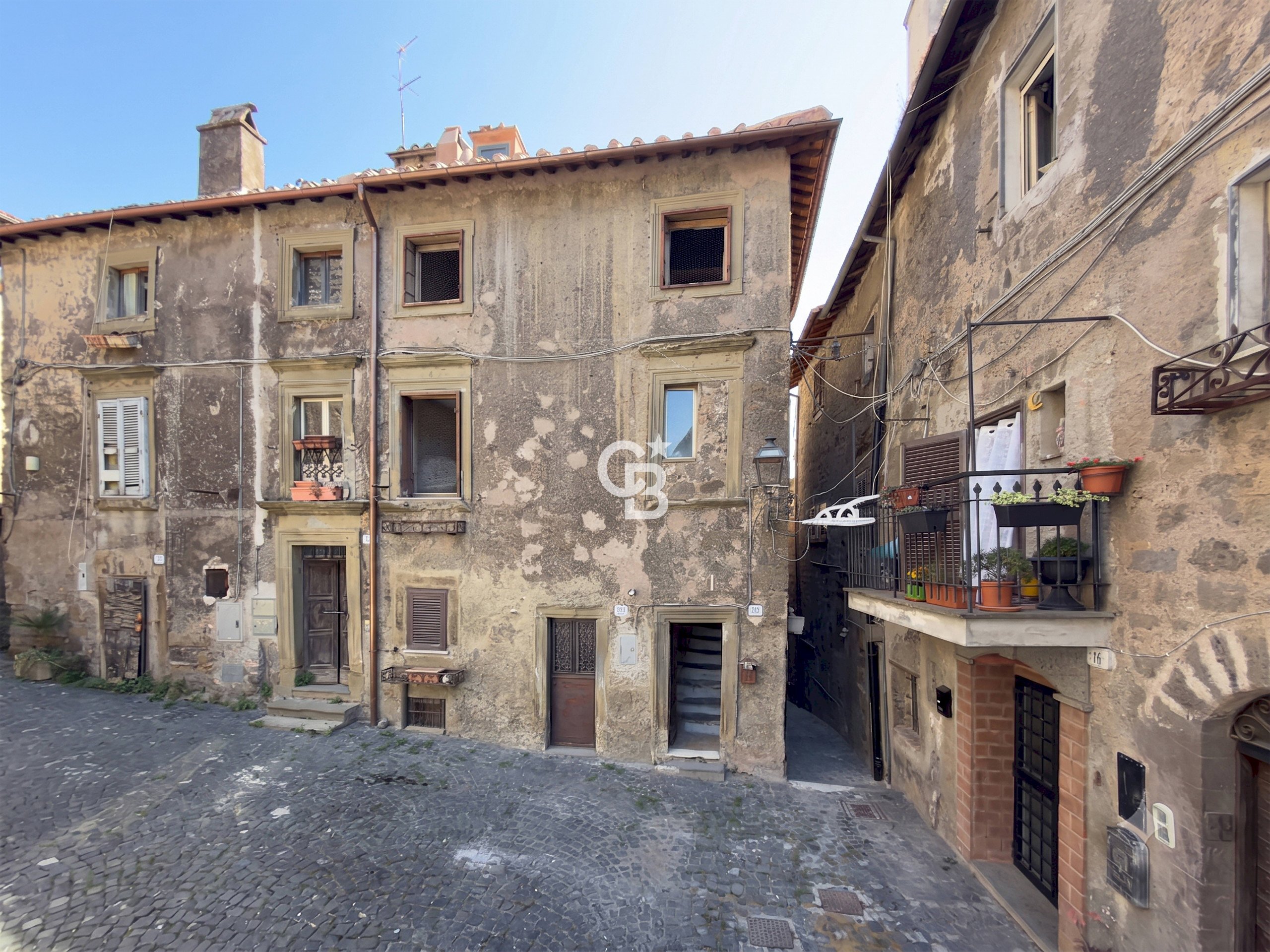Foto 1 - Casa indipendente Piazza della Rocca
 
23, Ronciglione - foto 1