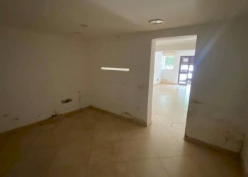 Stanza non arredata - Negozio via Nazionale, Carini - foto 3