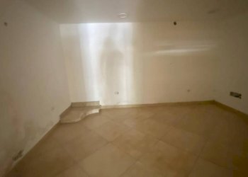 Stanza non arredata - Negozio via Nazionale, Carini - foto 4