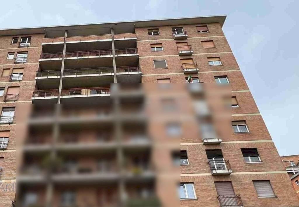 Facciata - Trilocale all'asta via Monte Cristallo, 8, Torino (zona Pozzo Strada) - foto 1