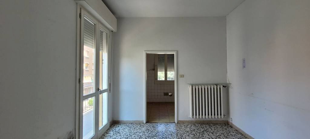 Sala da pranzo - Quadrilocale via Torquato Tasso, 1, Zola Predosa - foto 1
