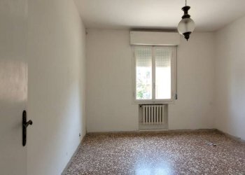 Camera da letto - Four-room apartment via Torquato Tasso, 1, Zola Predosa - photo 13