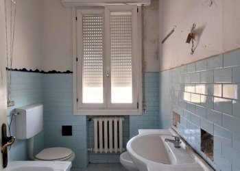 Bagno - Four-room apartment via Torquato Tasso, 1, Zola Predosa - photo 17