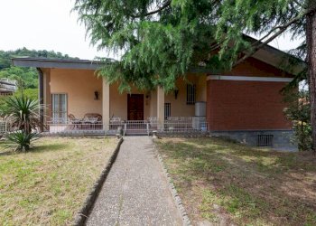 Giardino - Villa strada Bardassano, 24, Castiglione Torinese - foto 3