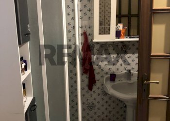 Bagno - Trilocale Via dei Patrioti Nicastresi 1848
 
7, Lamezia Terme - foto 2