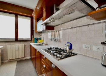 Cucina - Trilocale via Valle Gavarnia, Scanzorosciate - foto 11