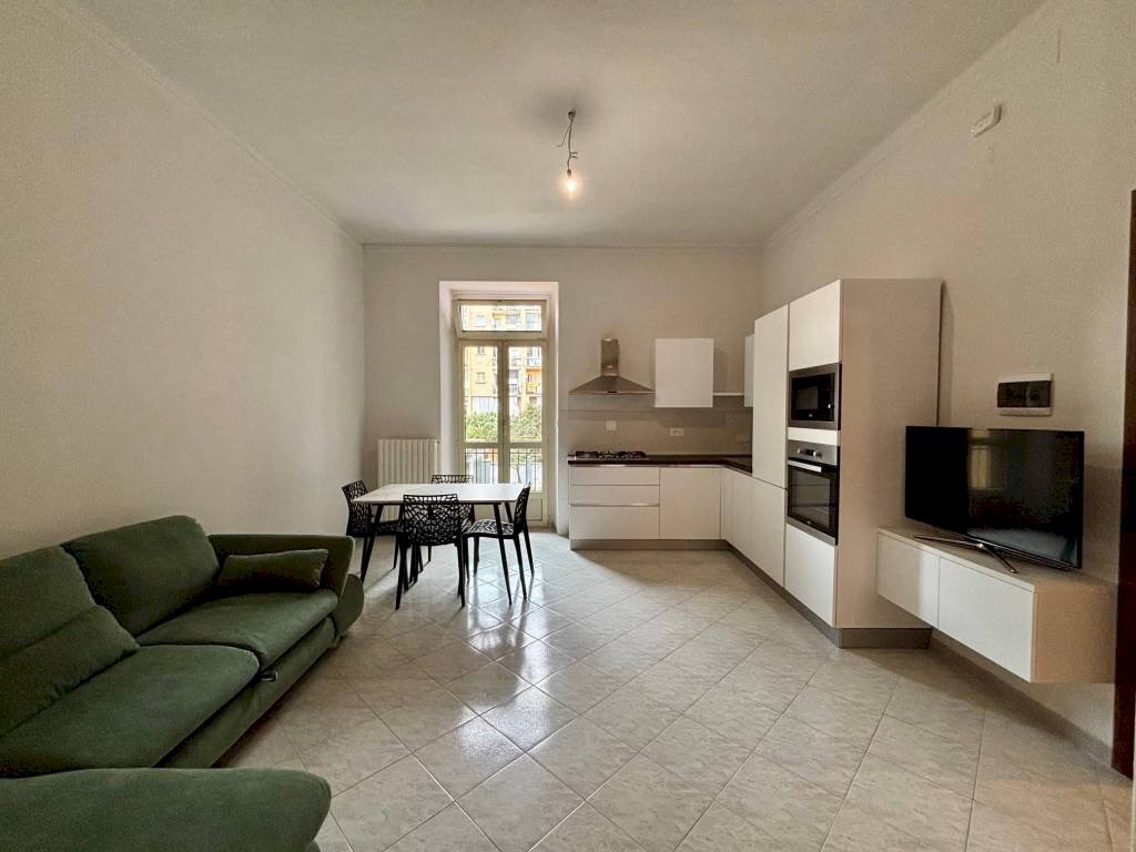 Soggiorno - Three-room apartment via Emanuele Luserna di Rorà, 23, Torino (neighborhood Cenisia) - photo 1