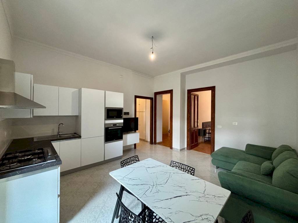 Soggiorno - Three-room apartment via Emanuele Luserna di Rorà, 23, Torino (neighborhood Cenisia) - photo 3