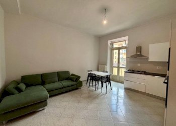Soggiorno - Three-room apartment via Emanuele Luserna di Rorà, 23, Torino (neighborhood Cenisia) - photo 4
