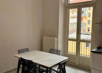 Soggiorno - Three-room apartment via Emanuele Luserna di Rorà, 23, Torino (neighborhood Cenisia) - photo 10