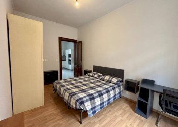 Camera da letto - Three-room apartment via Emanuele Luserna di Rorà, 23, Torino (neighborhood Cenisia) - photo 24