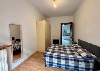 Camera da letto - Three-room apartment via Emanuele Luserna di Rorà, 23, Torino (neighborhood Cenisia) - photo 27
