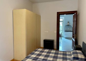 Camera da letto - Three-room apartment via Emanuele Luserna di Rorà, 23, Torino (neighborhood Cenisia) - photo 29