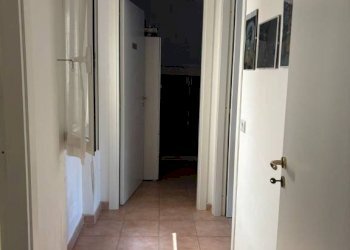 Corridoio - Three-room apartment via Trento, 30, Campomarino - photo 16
