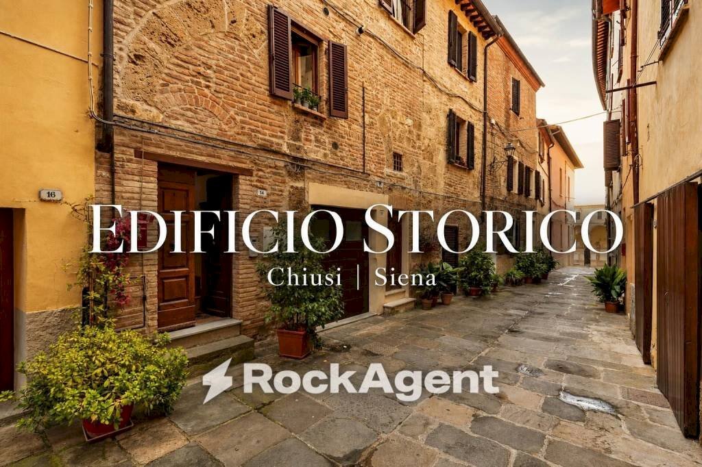 Cortile interno - Three-room apartment via della Misericordia, 14, Chiusi - photo 1