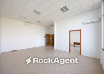 Interno non residenziale - Ufficio via Salvatore Orlando, 3a, Livorno - foto 16