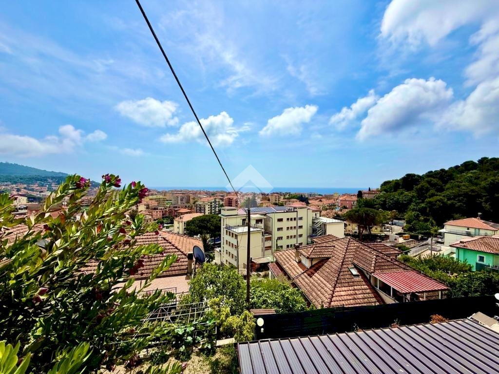 Three-room apartment Via Delle Ginestre, Andora - photo 2
