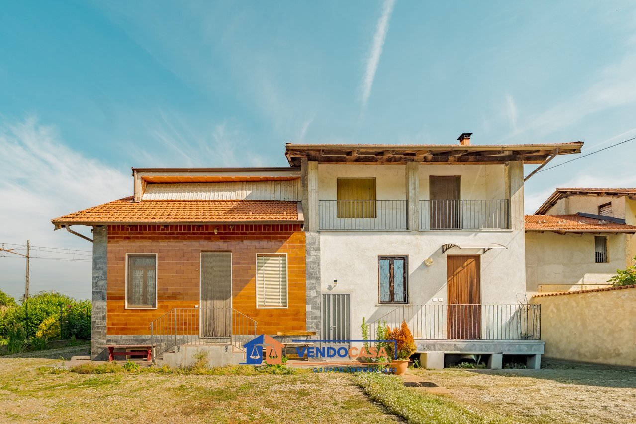 Independent house Centallo - photo 1
