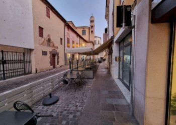 Esterno 3 - Commercial Premises Via Orazio Marinali 33, Bassano del Grappa - photo 11