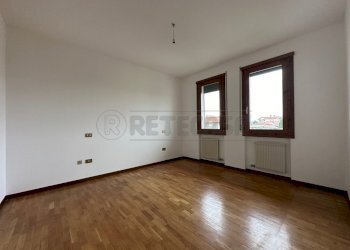 IMG_8659.jpg - Three-room apartment Bassano del Grappa - photo 6