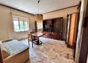 WhatsApp Image 2026-07-03 at 16.37.54 (1) - Three-room apartment Via Istria 4, Caltanissetta - photo 4