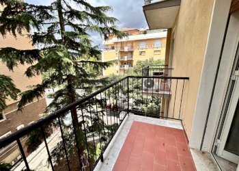 WhatsApp Image 2026-07-03 at 16.37.55 (1) - Three-room apartment Via Istria 4, Caltanissetta - photo 11