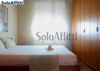 camera da letto - Three-room apartment Via Cadore 10, Desio - photo 15