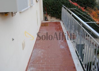 BALCONE DI ACCESSO - Four-room apartment Piazza Dante 17060, Livorno - photo 1