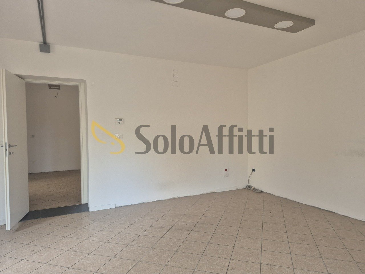 Angolo primo vano - Ufficio Via Edmondo de Amicis, Pescara - foto 3