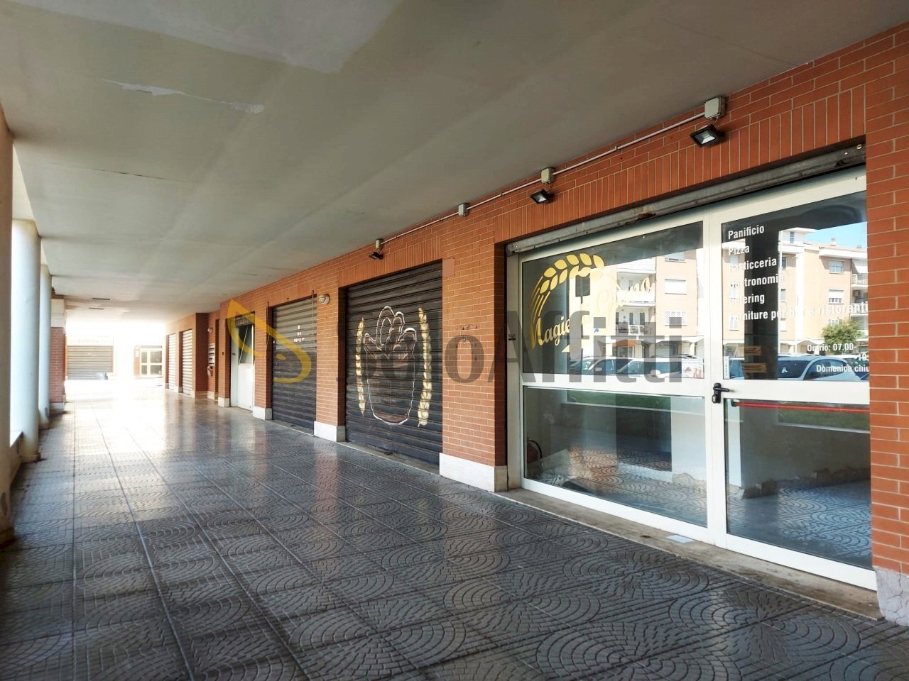 Fiumicino paese - grande locale commerciale - Locale Commerciale Via Sandro Pertini, Fiumicino - foto 3