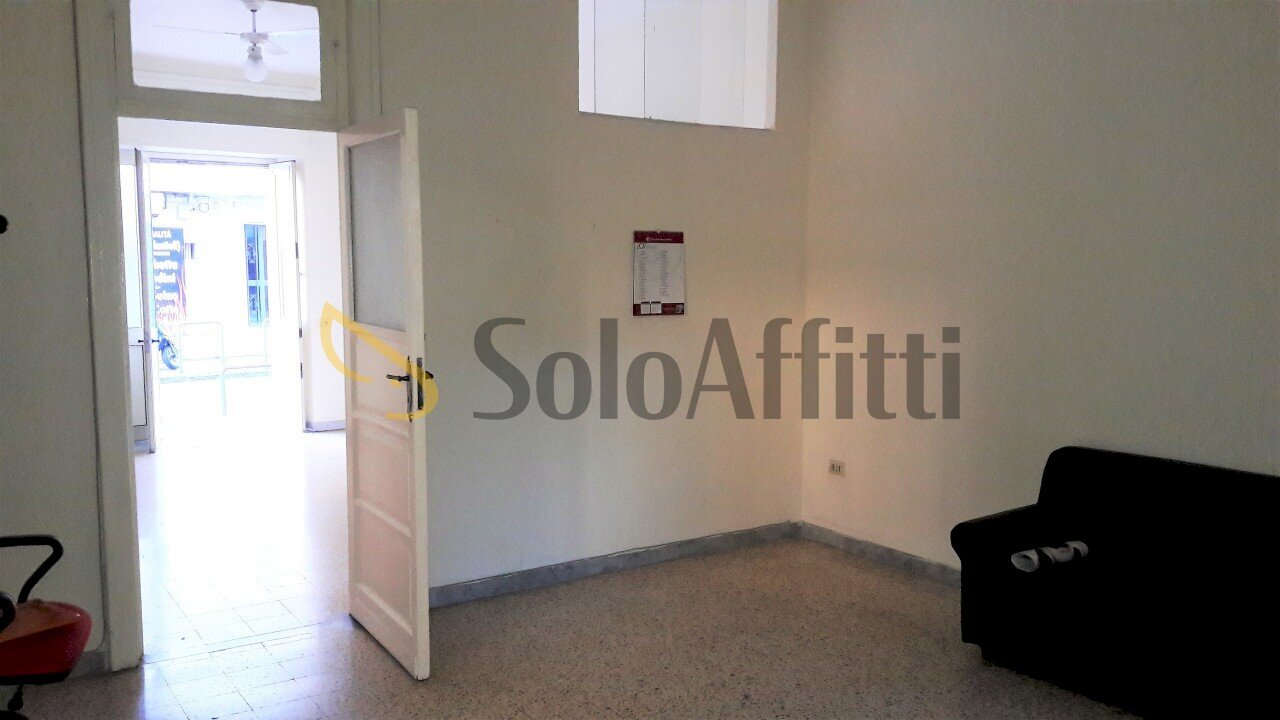 Sala interna altra foto - Office Via Napoli a Piscinola, Napoli (neighborhood Piscinola) - photo 3