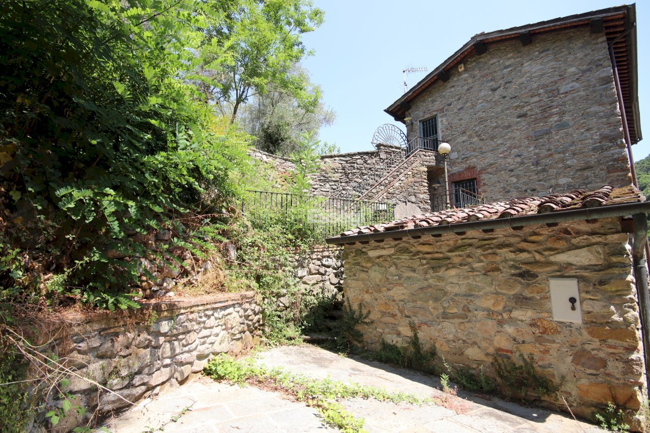 vendesi porzione in pietra Lucca - Terratetto - Terracielo Via di Vorno, Capannori - foto 3