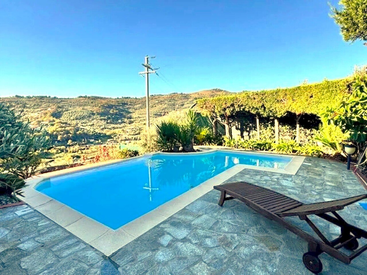 8c526e55-fd32-4e95-be2f-e2742d2f82dd.jpg - Porzione di casa Strada Colla, Imperia - foto 1