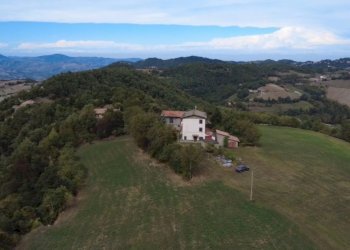drone (1).jpg - Rustico Via dei Bertù 746, Zocca - foto 4