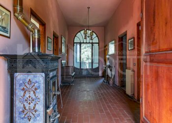 ingresso piano rialzato - Villa Via Parrana San Martino, Collesalvetti - photo 11