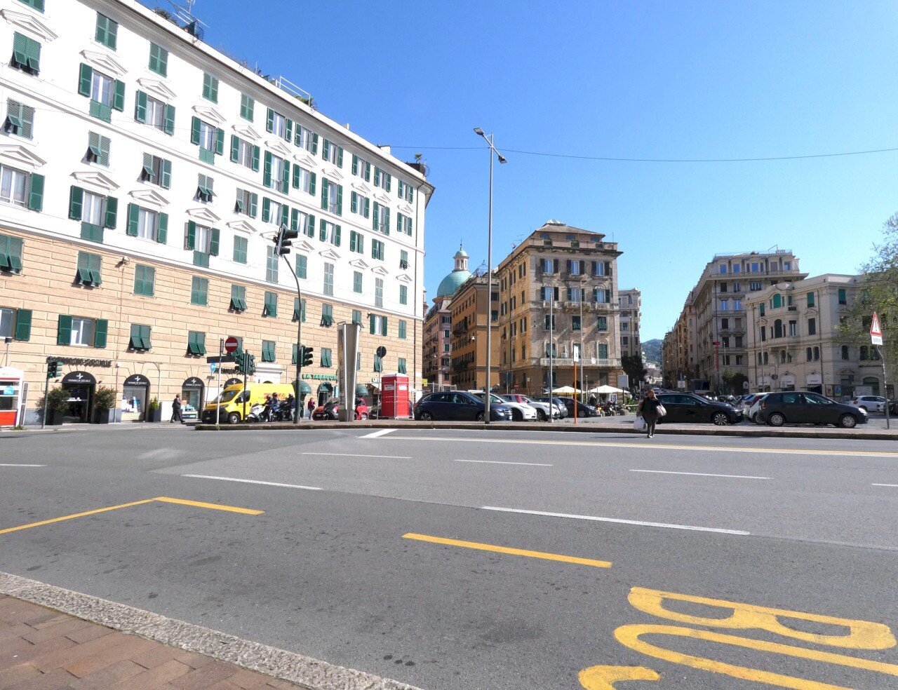 Piazza - Ufficio Piazza Tommaseo, Genova (zona Foce) - foto 1