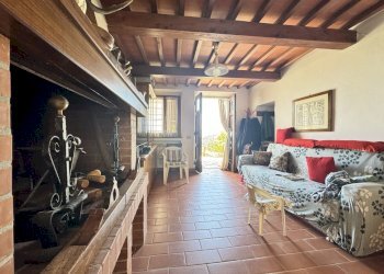 IMG_3048 - Casale Via delle Cavallaie 3, Cantagallo - foto 12