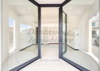 b41864f1-3641-416c-8e4e-659287dc0968 - Commercial Premises Via Aldo Moro 21A, Cecina - photo 2