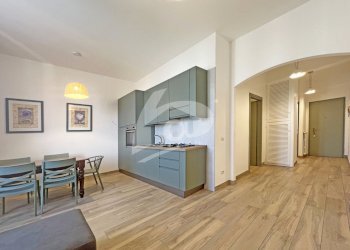 soggiorno con angolo cucina - Three-room apartment Via Labiena 78, Laveno-Mombello - photo 3